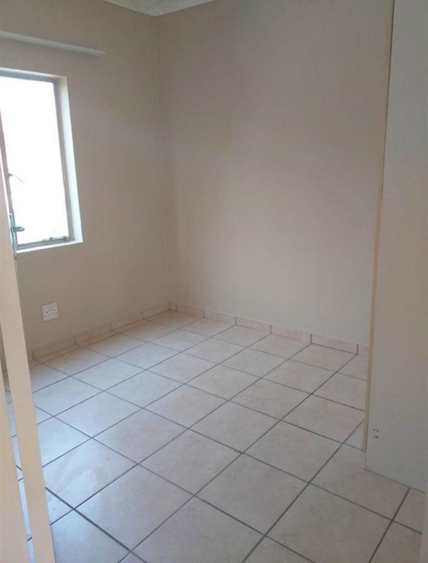 2 Bedroom Property for Sale in Pretoria Gardens Gauteng