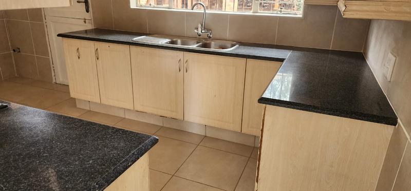 To Let 3 Bedroom Property for Rent in Birch Acres Gauteng