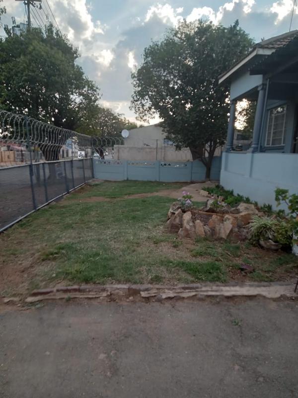 2 Bedroom Property for Sale in Elsburg Gauteng