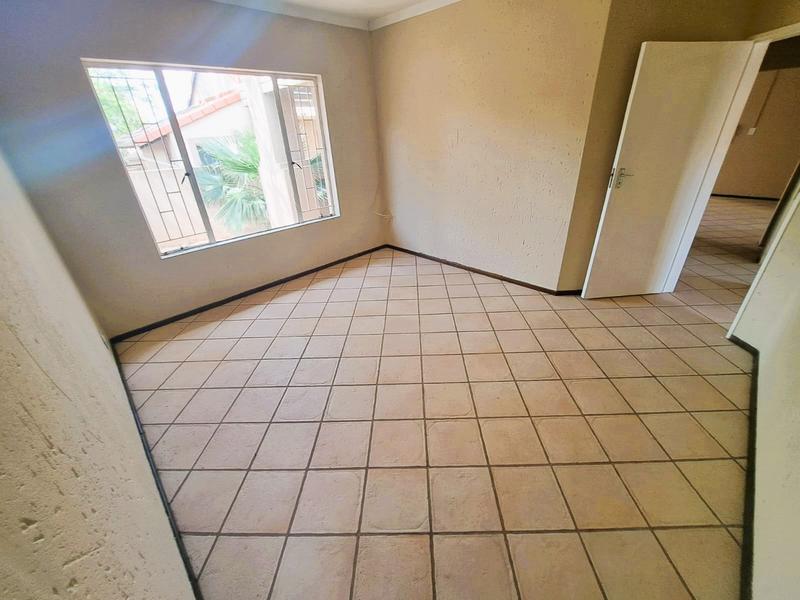 3 Bedroom Property for Sale in Amberfield Gauteng