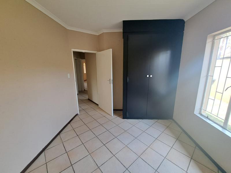 3 Bedroom Property for Sale in Amberfield Gauteng