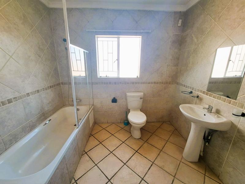 3 Bedroom Property for Sale in Amberfield Gauteng