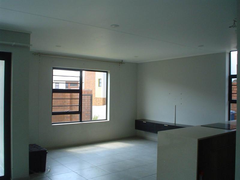 3 Bedroom Property for Sale in Amberfield Gauteng