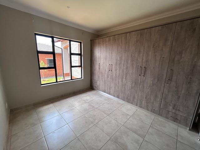 3 Bedroom Property for Sale in Six Fountains Residential Estate Gauteng