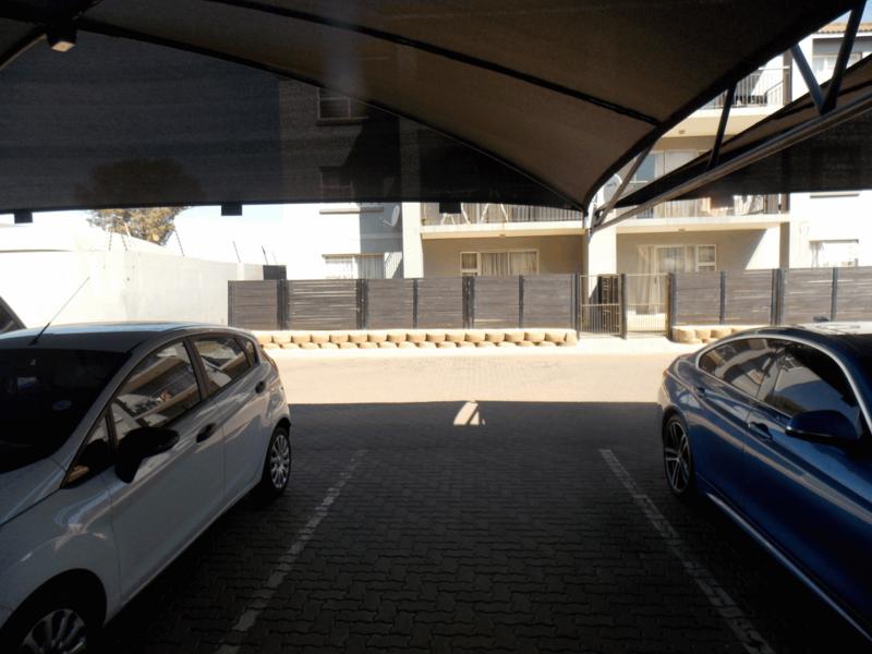 To Let 2 Bedroom Property for Rent in Bardene Gauteng