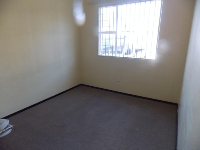 To Let 2 Bedroom Property for Rent in Bardene Gauteng