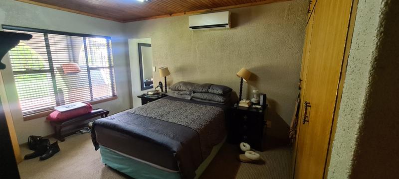 4 Bedroom Property for Sale in Haakdoornboom AH Gauteng