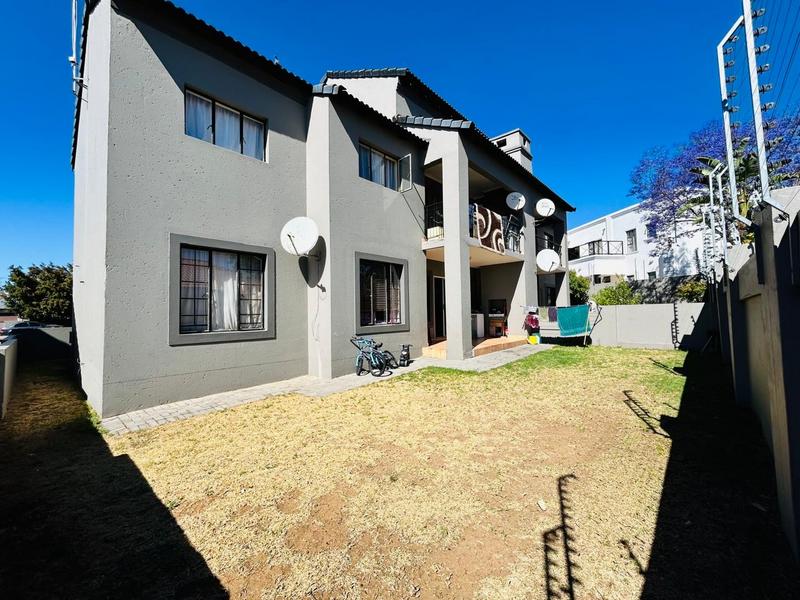 2 Bedroom Property for Sale in Noordwyk Gauteng