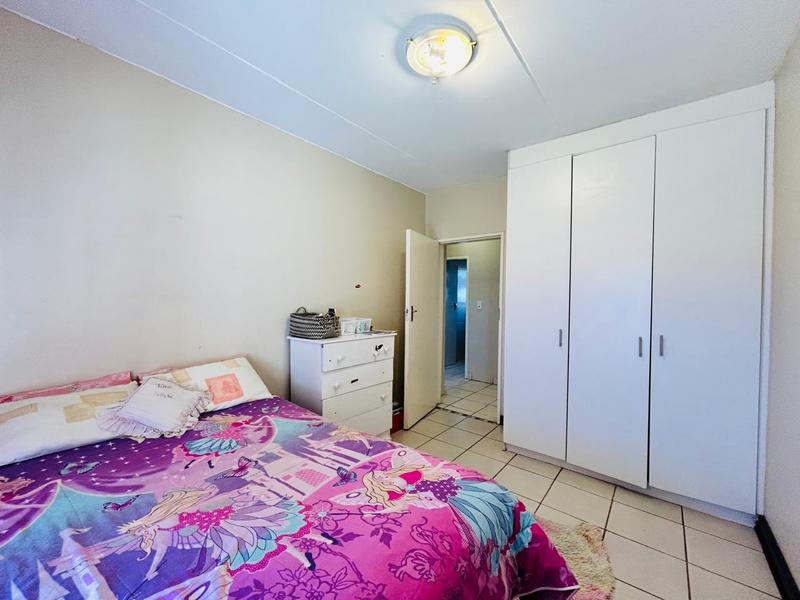 2 Bedroom Property for Sale in Noordwyk Gauteng