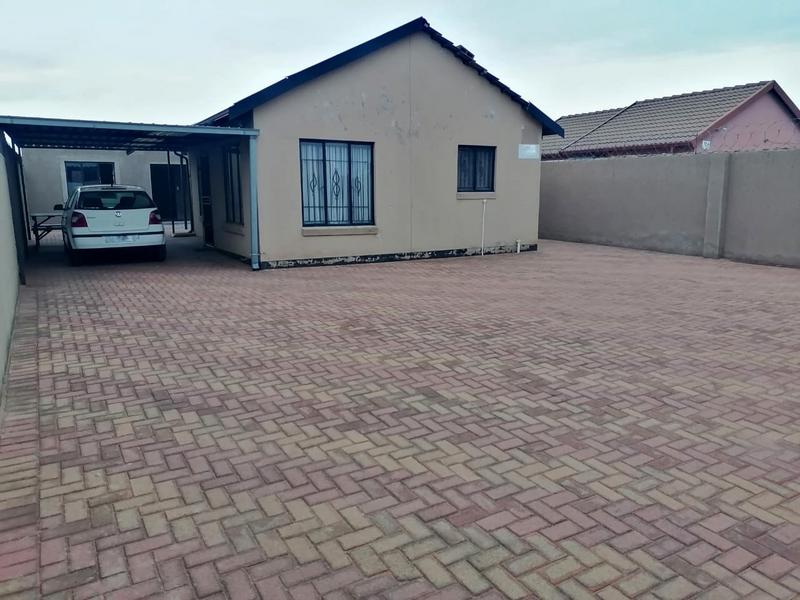 2 Bedroom Property for Sale in Protea Glen Gauteng