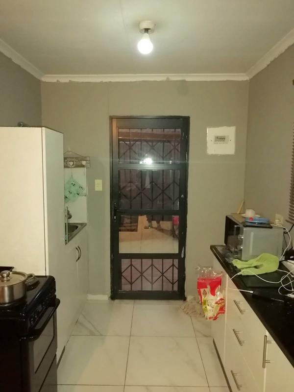 2 Bedroom Property for Sale in Protea Glen Gauteng