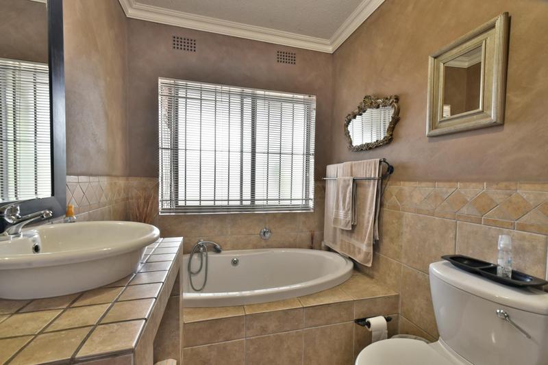 3 Bedroom Property for Sale in Bassonia Gauteng