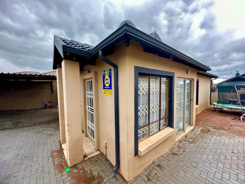 3 Bedroom Property for Sale in Amandasig Gauteng