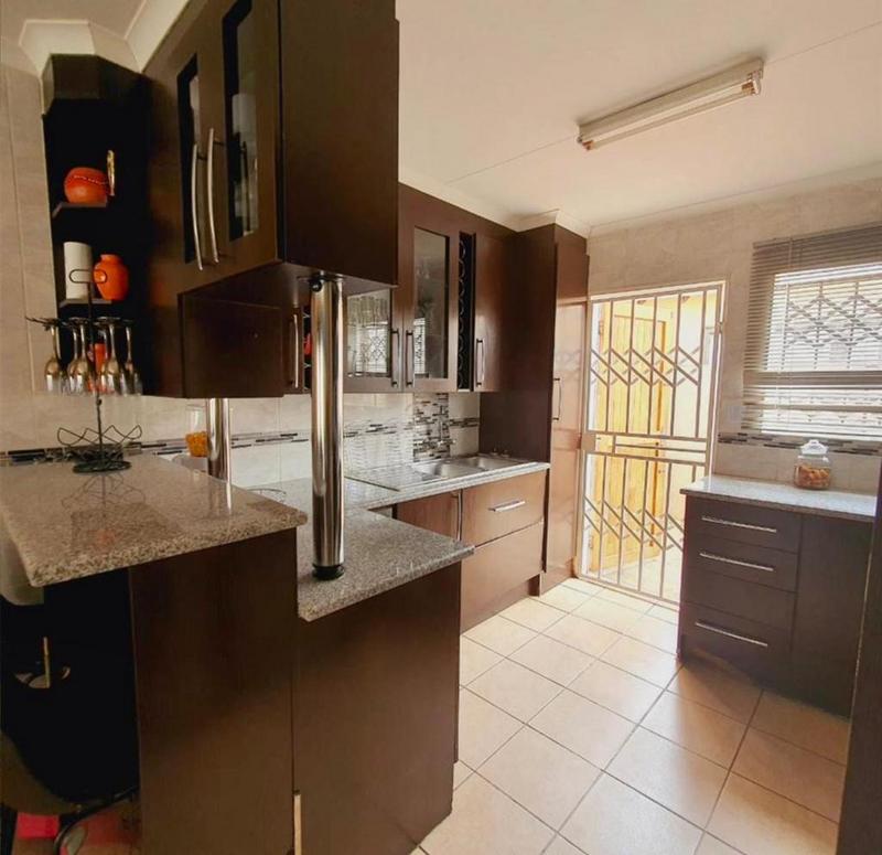 3 Bedroom Property for Sale in Amandasig Gauteng