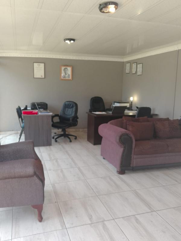 4 Bedroom Property for Sale in Petersfield Gauteng