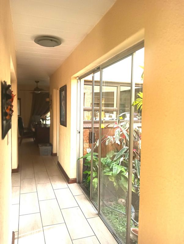 4 Bedroom Property for Sale in Sunward Park Gauteng