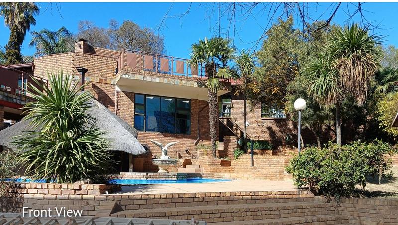 4 Bedroom Property for Sale in Glenvista Gauteng