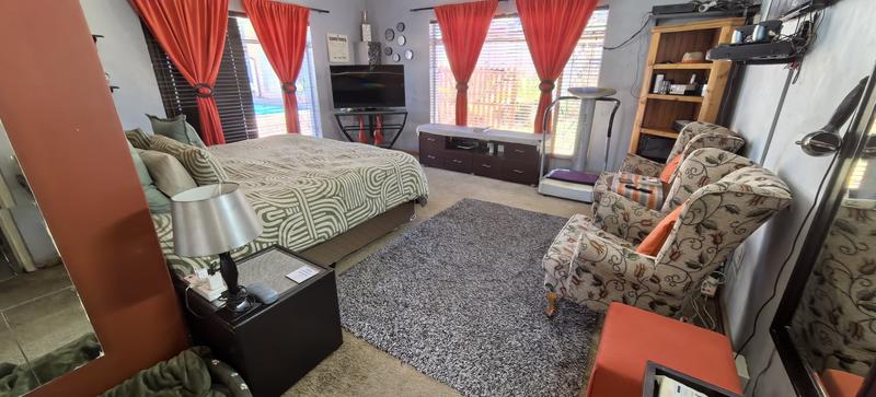 4 Bedroom Property for Sale in Witpoortjie Gauteng