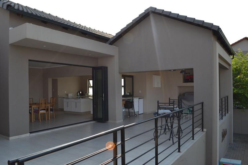 3 Bedroom Property for Sale in Copperleaf Estate Gauteng