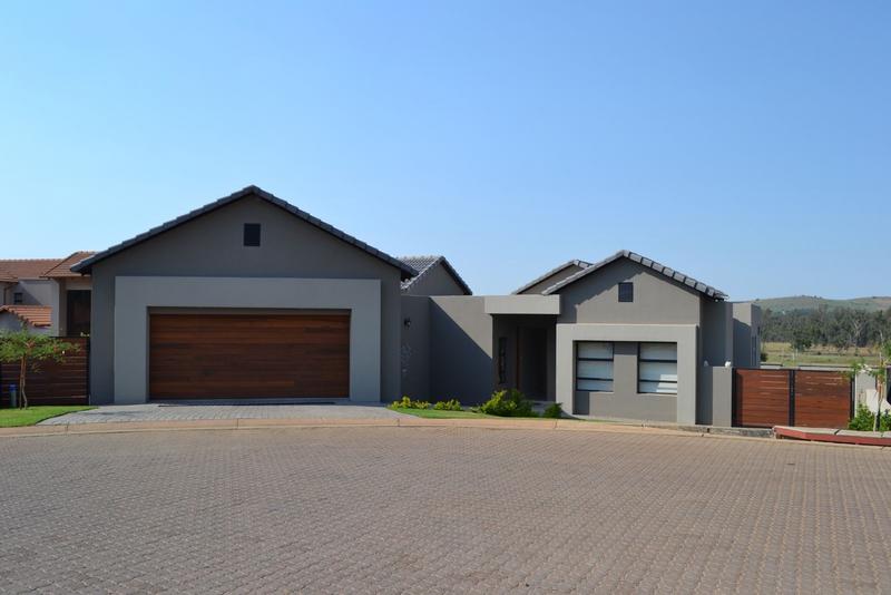 3 Bedroom Property for Sale in Copperleaf Estate Gauteng