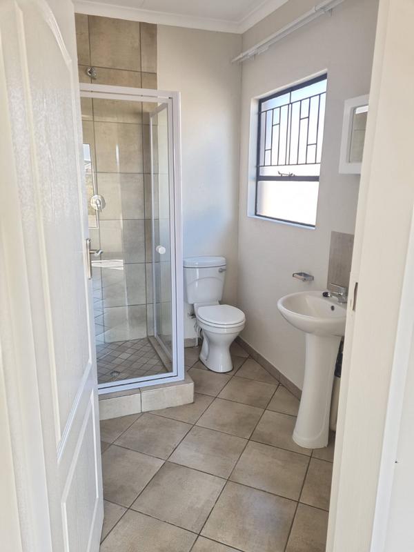 2 Bedroom Property for Sale in Toekomsrus Gauteng