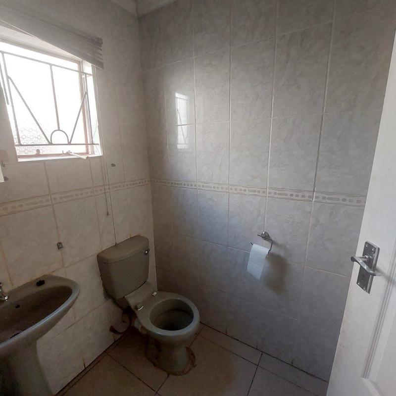 3 Bedroom Property for Sale in Palm Springs Gauteng