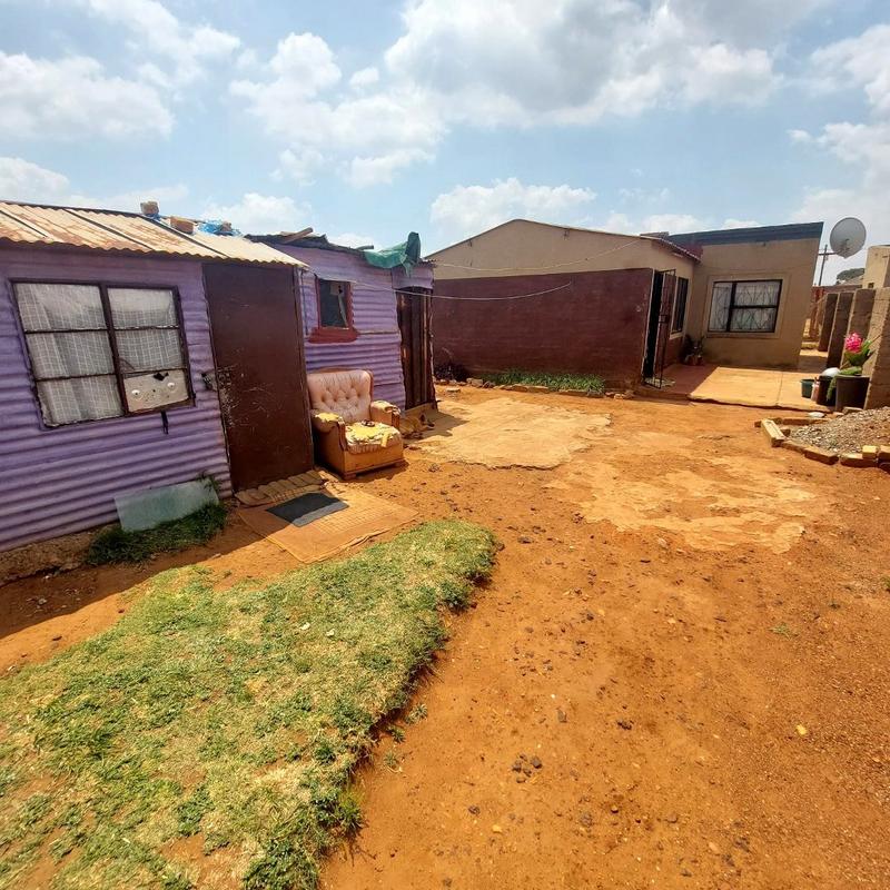 2 Bedroom Property for Sale in Rondebult Gauteng