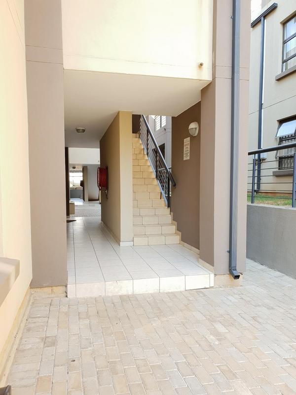 To Let 2 Bedroom Property for Rent in Ruimsig Gauteng