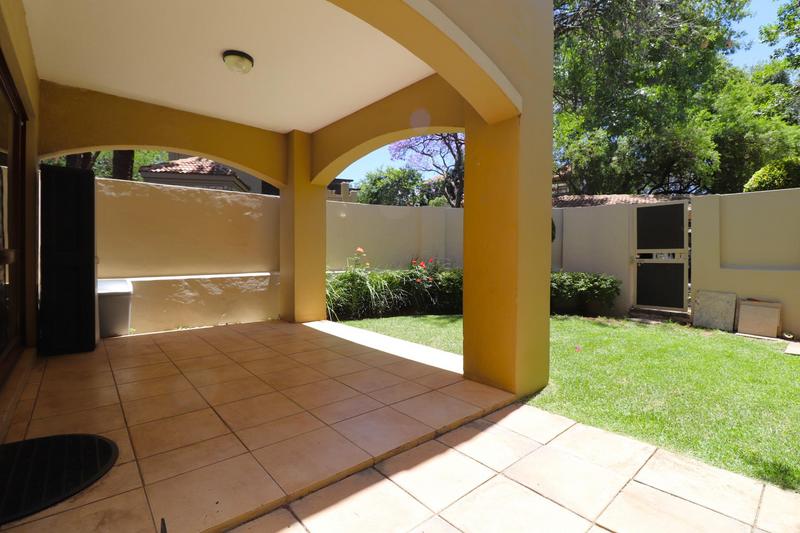 2 Bedroom Property for Sale in Lonehill Gauteng