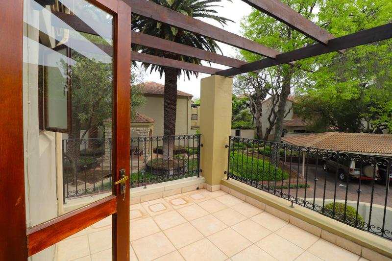 2 Bedroom Property for Sale in Lonehill Gauteng