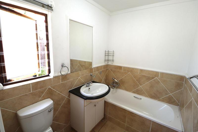 2 Bedroom Property for Sale in Lonehill Gauteng