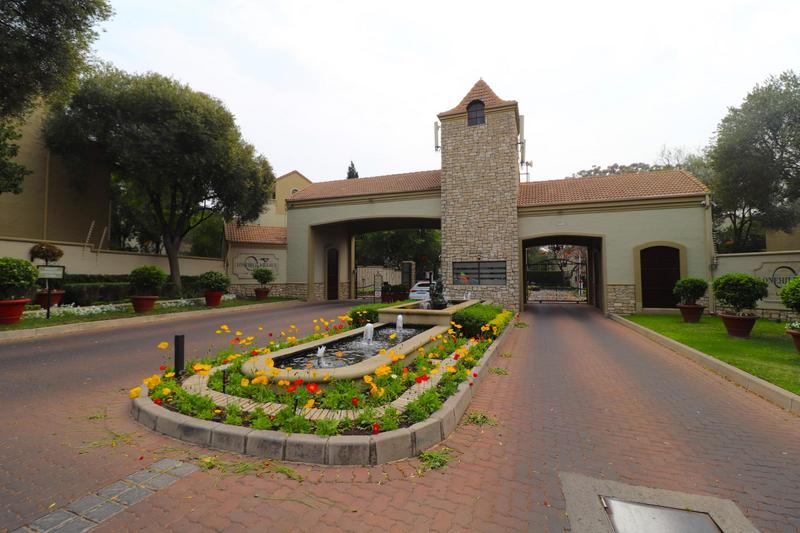 2 Bedroom Property for Sale in Lonehill Gauteng