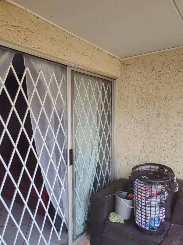 2 Bedroom Property for Sale in Meredale Gauteng