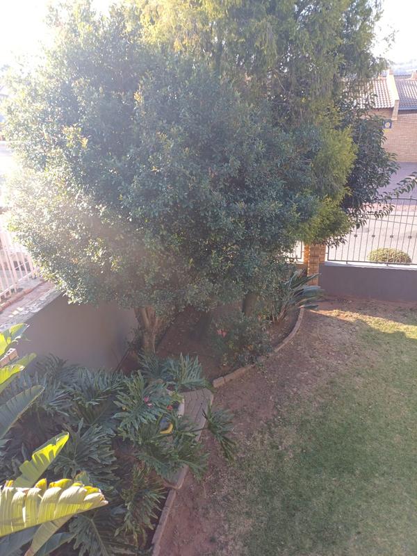 3 Bedroom Property for Sale in Mondeor Gauteng