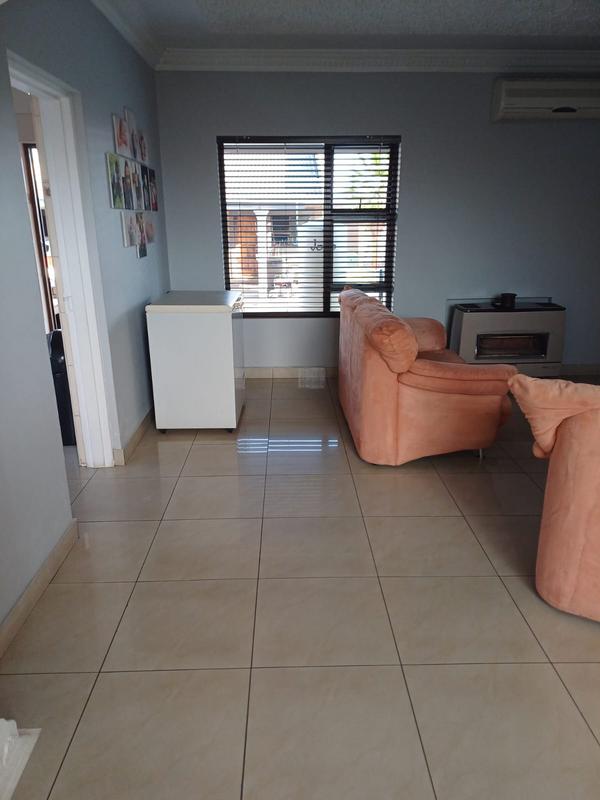 3 Bedroom Property for Sale in Mondeor Gauteng