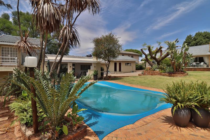 6 Bedroom Property for Sale in Horison Gauteng