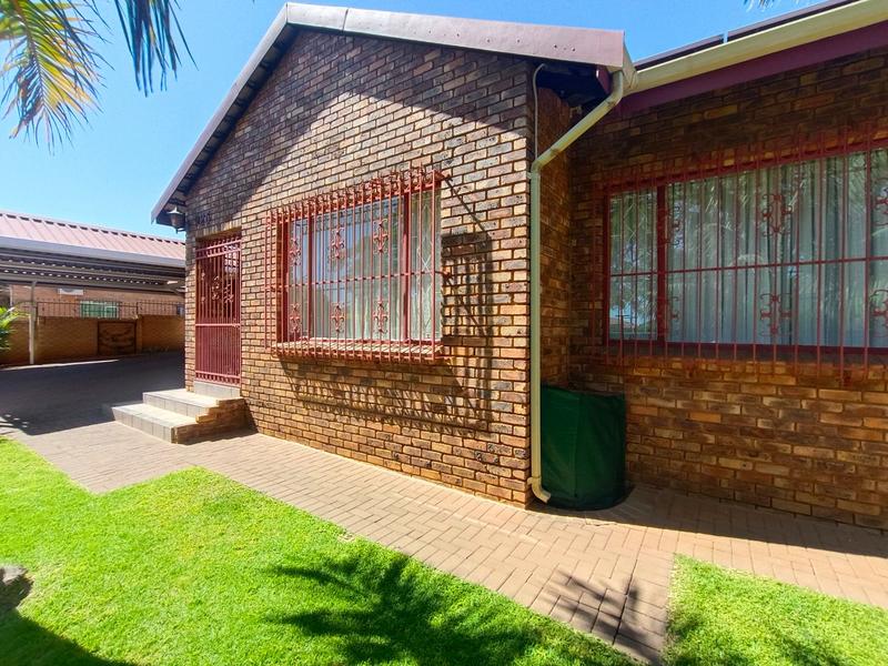 3 Bedroom Property for Sale in Montana Park Gauteng