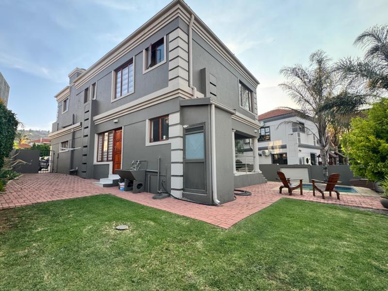 To Let 4 Bedroom Property for Rent in Ruimsig Gauteng