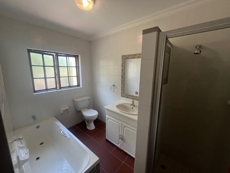 To Let 4 Bedroom Property for Rent in Nieuw Muckleneuk Gauteng