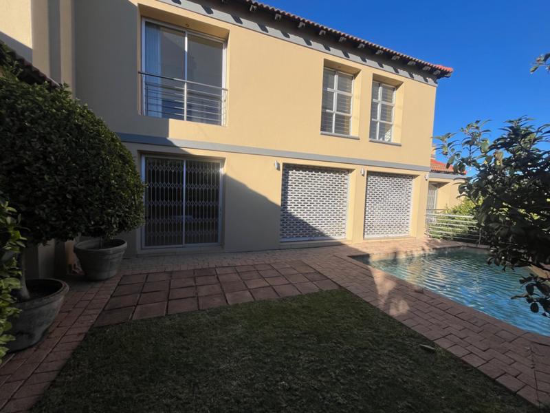 To Let 5 Bedroom Property for Rent in Waterkloof Ridge Gauteng