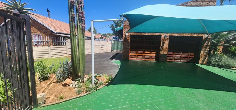 3 Bedroom Property for Sale in Doornpoort Gauteng