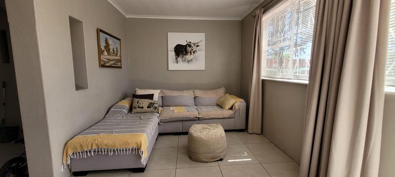 2 Bedroom Property for Sale in Brackenhurst Gauteng