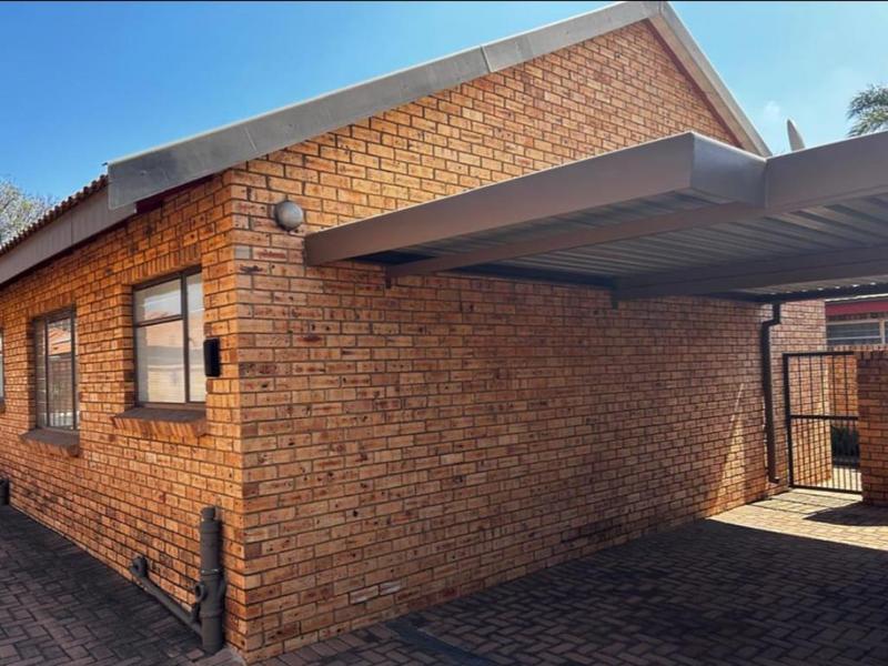 3 Bedroom Property for Sale in New Redruth Gauteng