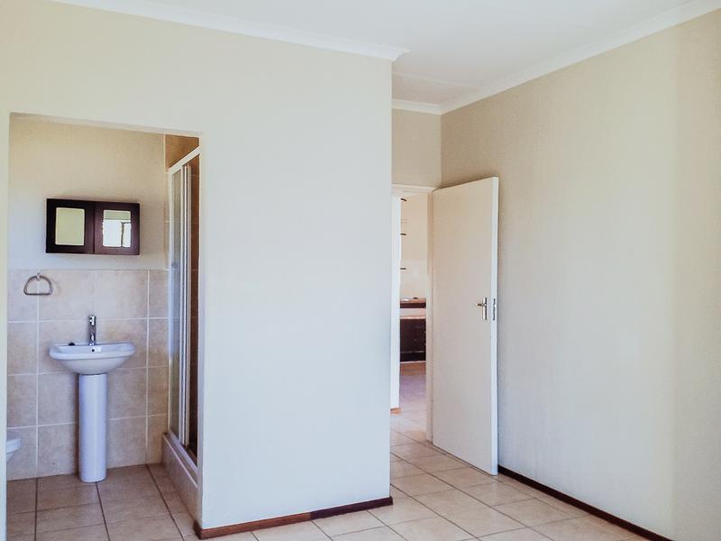 To Let 2 Bedroom Property for Rent in Blackheath Gauteng