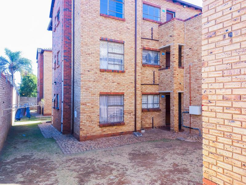 To Let 2 Bedroom Property for Rent in Blackheath Gauteng