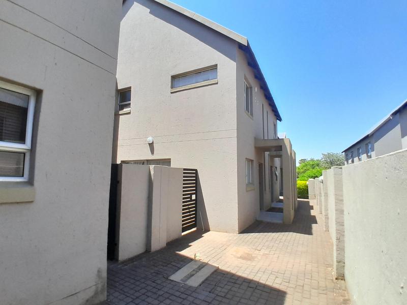 2 Bedroom Property for Sale in Eldo Lakes Estate Gauteng