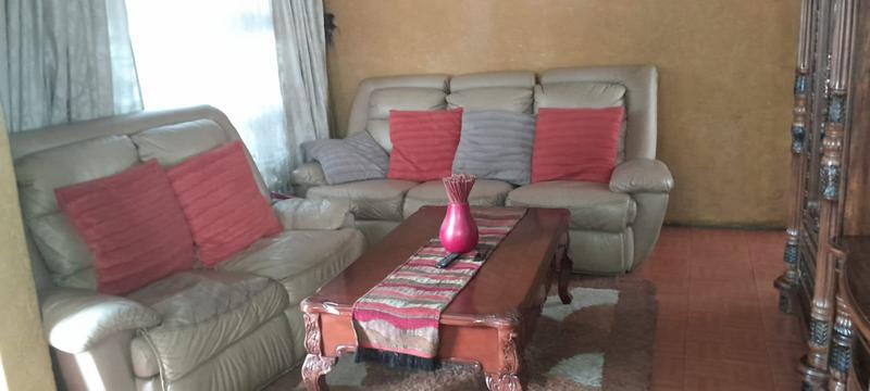 5 Bedroom Property for Sale in Ebony Park Gauteng