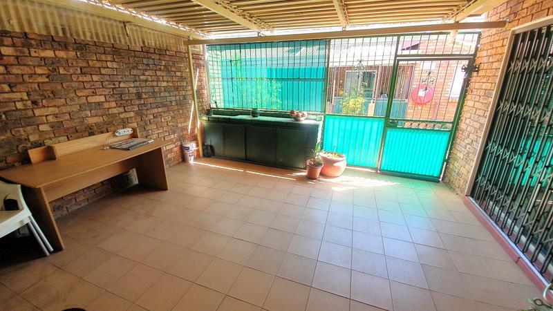 1 Bedroom Property for Sale in Clarina Gauteng