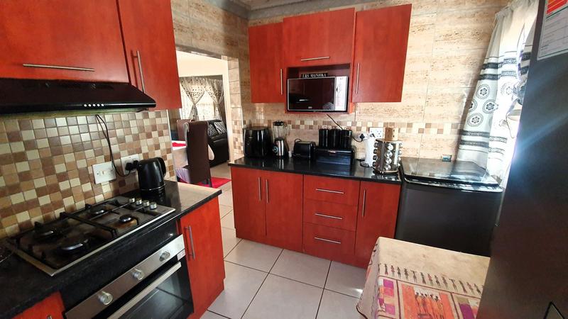 3 Bedroom Property for Sale in Karenpark Gauteng