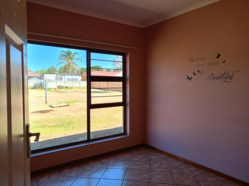 To Let 3 Bedroom Property for Rent in Daggafontein Gauteng